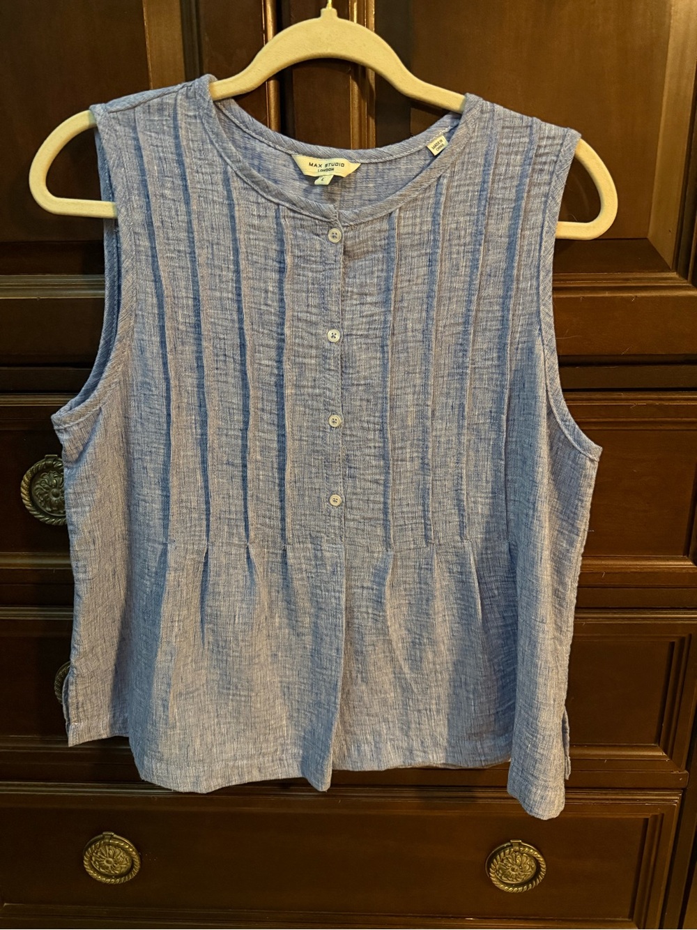 Max studio large blue top